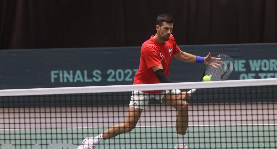 Теннисист Новак Джокович вышел в полуфинал Australian Open, обыграв Фрица