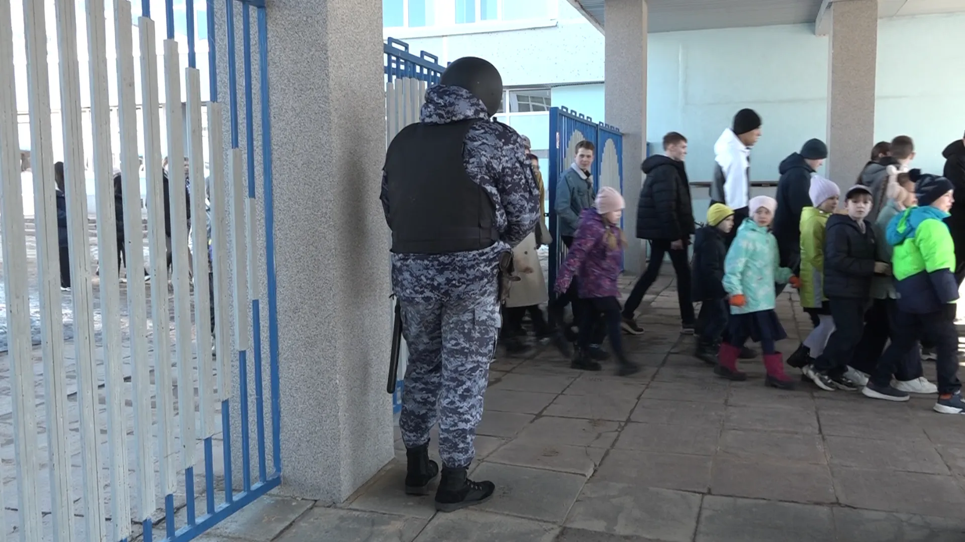 Антитеррористическую тренировку провели в школе в Дубне
