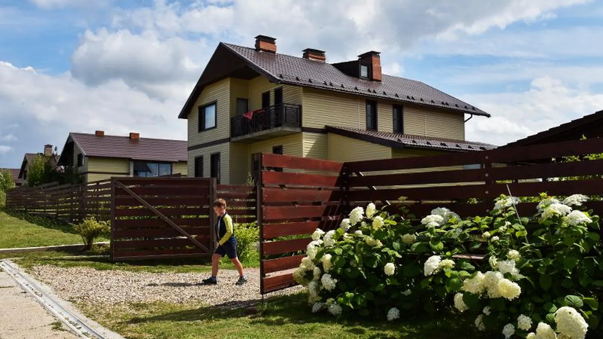 Эксперты проанализировали спрос на загородные дома в Московской области