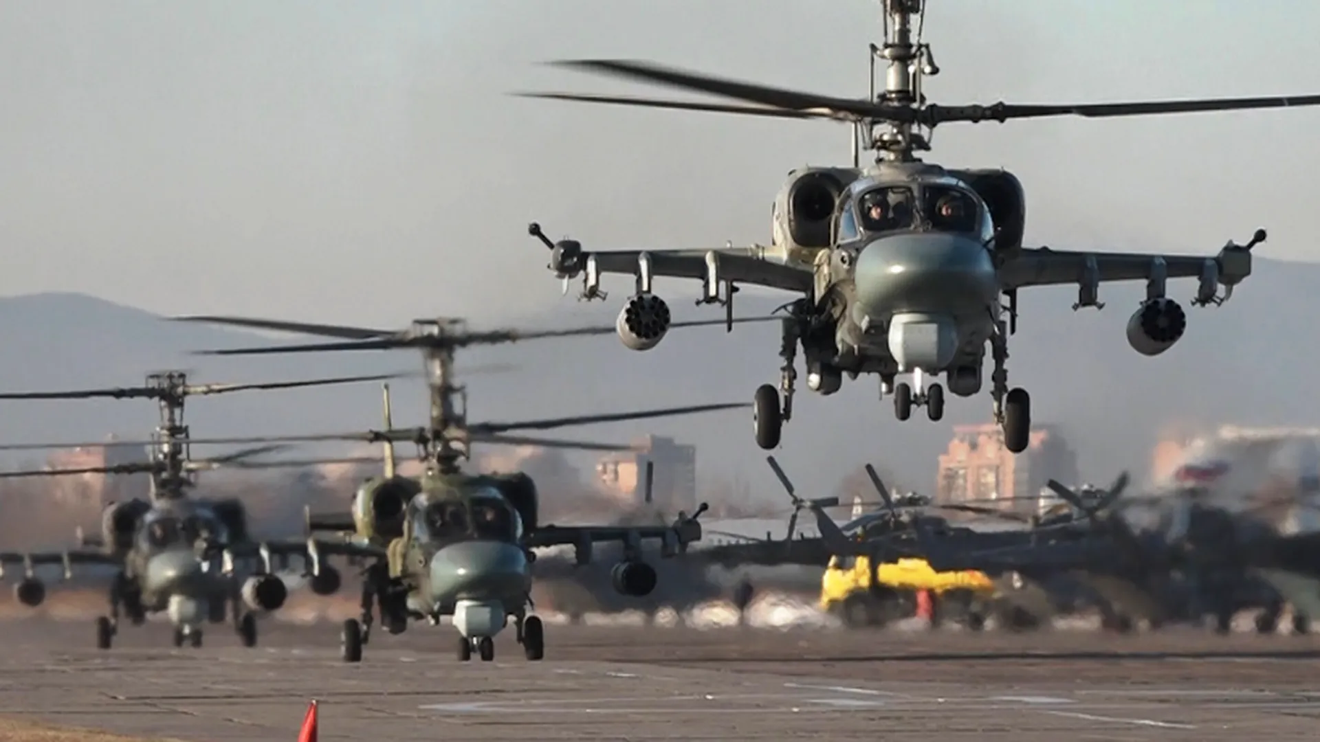 Вертолеты ВКС поразили опорные пункты ВСУ на Краснолиманском направлении