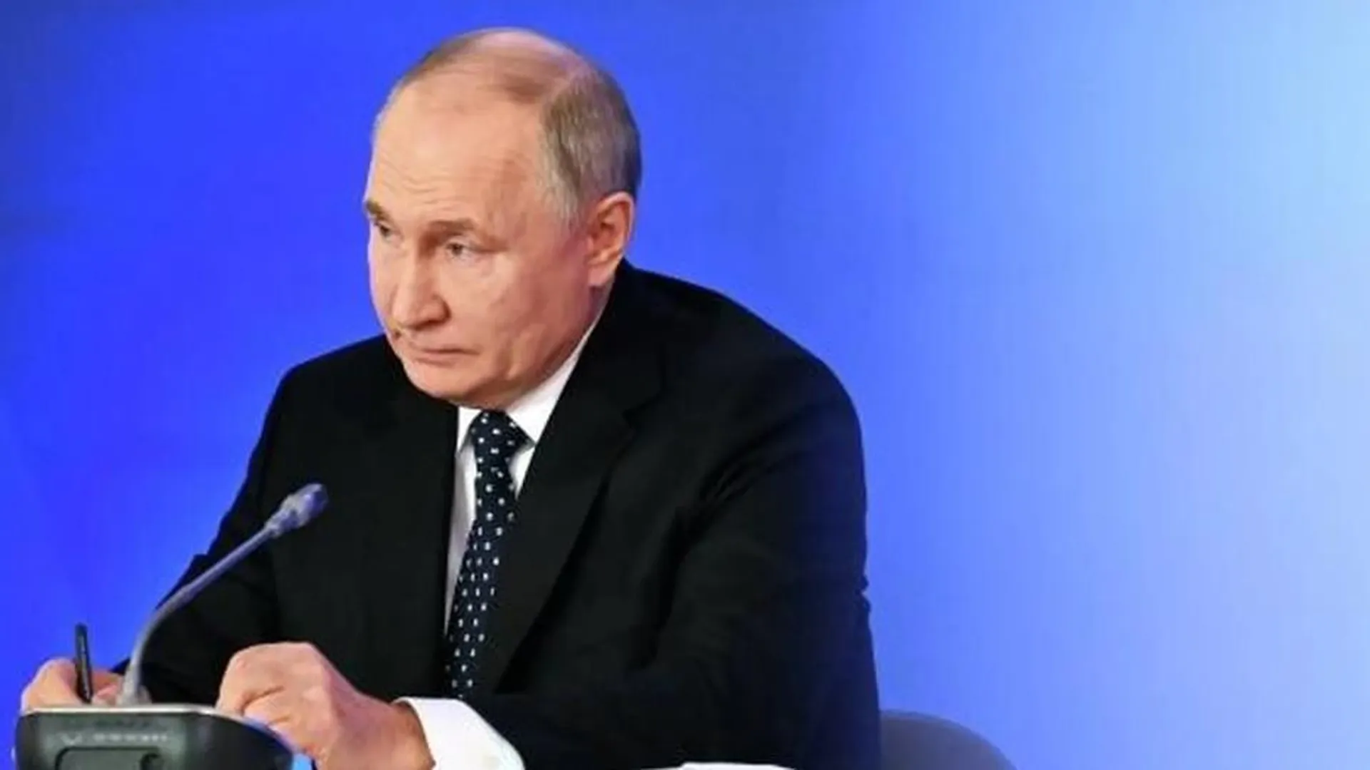 Путин и члены правительства обсудят программы развития регионов