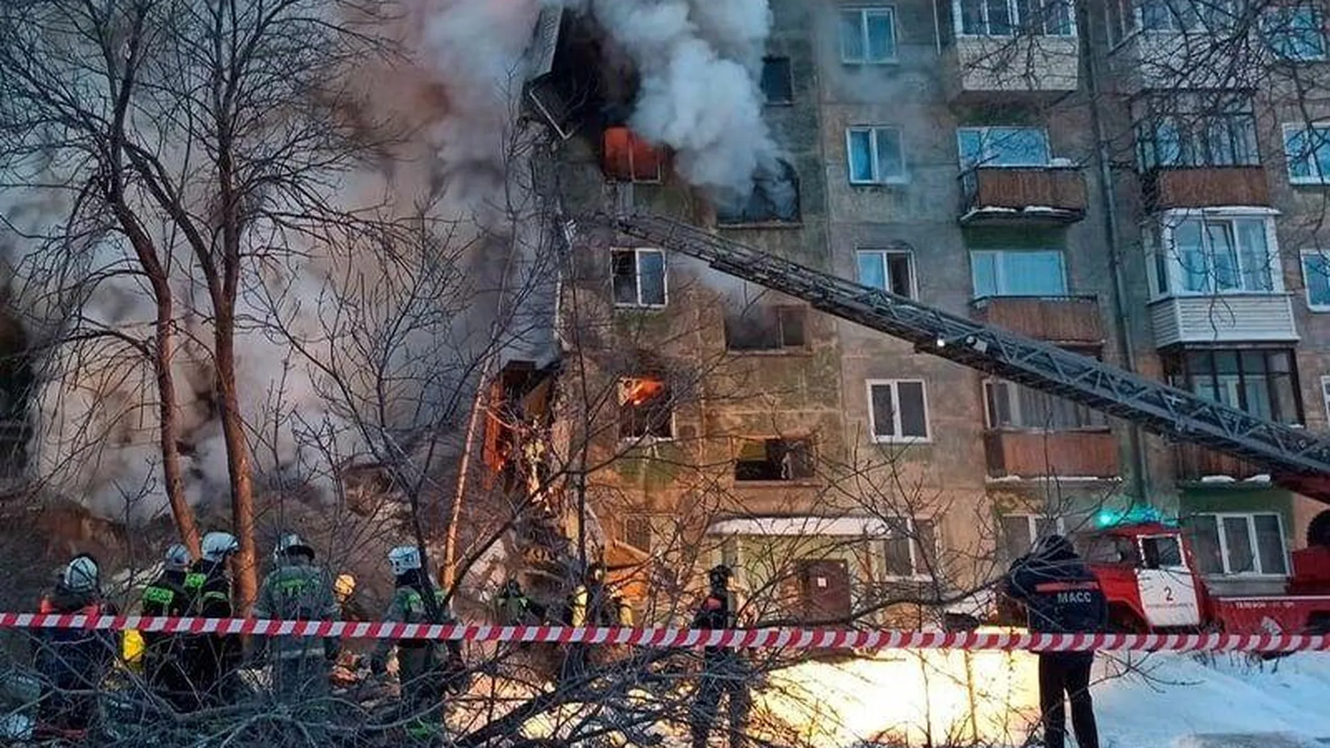 Появилась информация о состоянии пострадавших из-за взрыва подъезда в Новосибирске