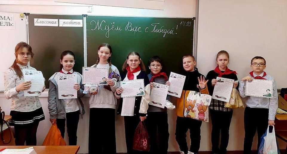 Сотрудники подмосковной Росгвардии провели встречи со школьниками в Дмитрове и Ступине
