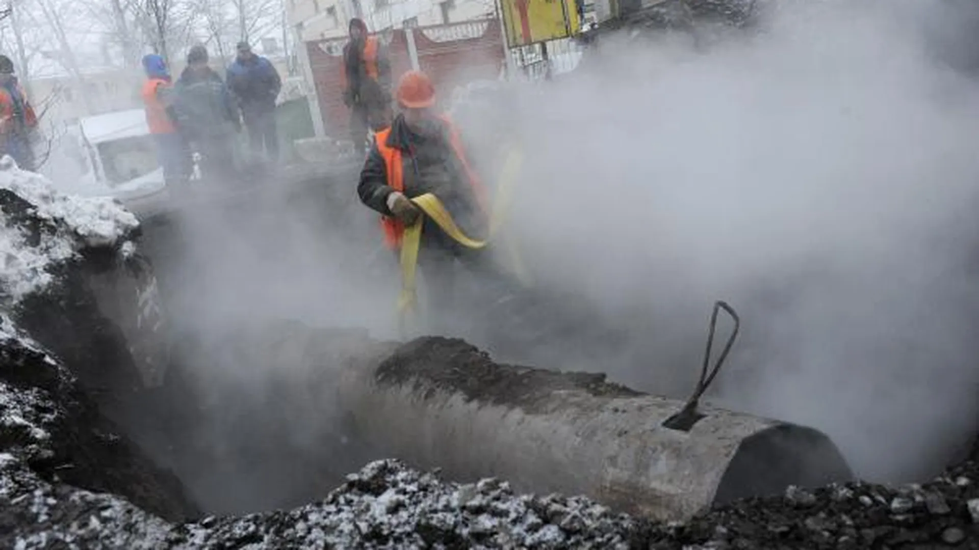 В Пушкино люди остались без отопления из-за прорыва трубы