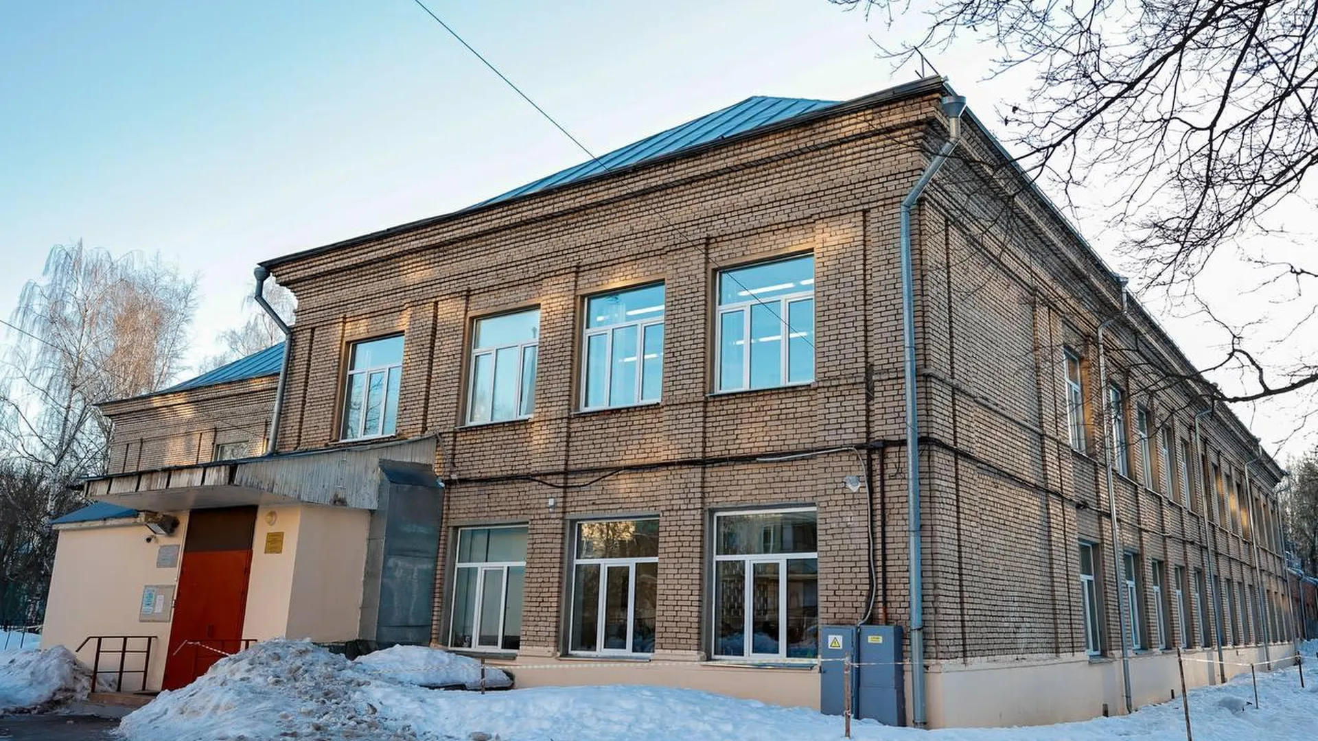 Крышу начальной школы № 19 в Мытищах отремонтируют в 2024 году