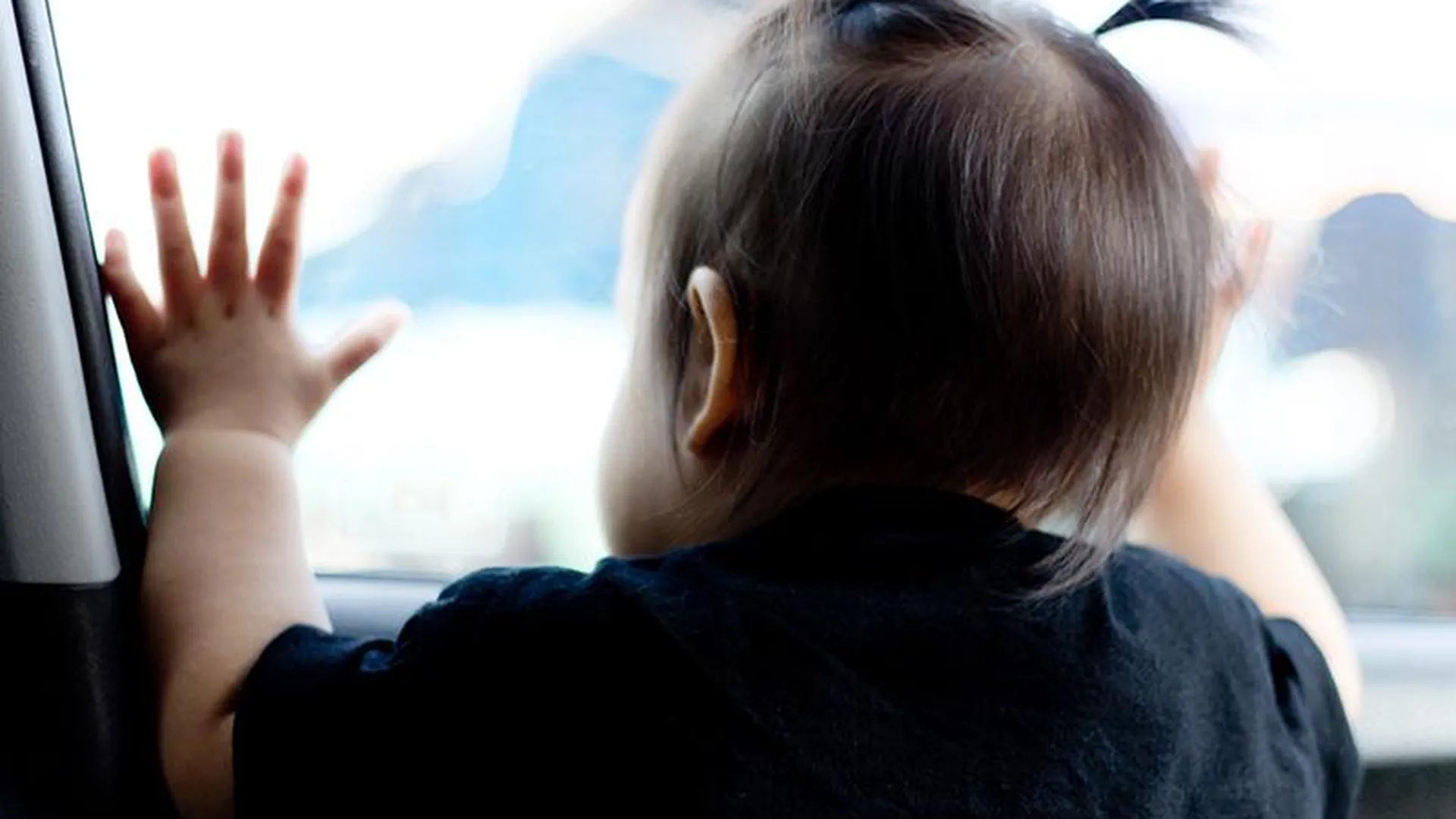 Ксения Мишонова напомнила об опасности оставления детей в машине