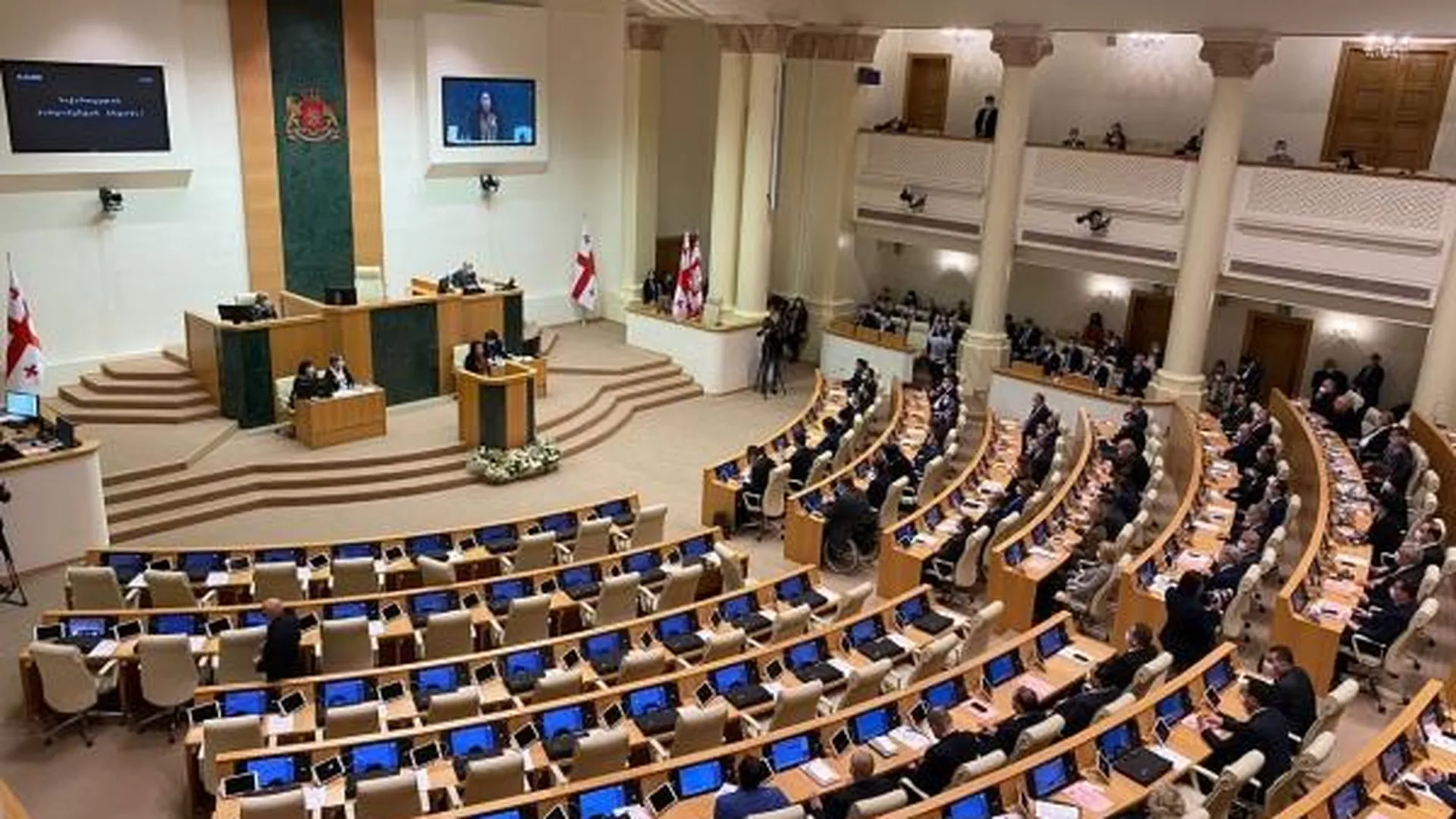 Грузинские депутаты подрались при рассмотрении законопроекта об иноагентах