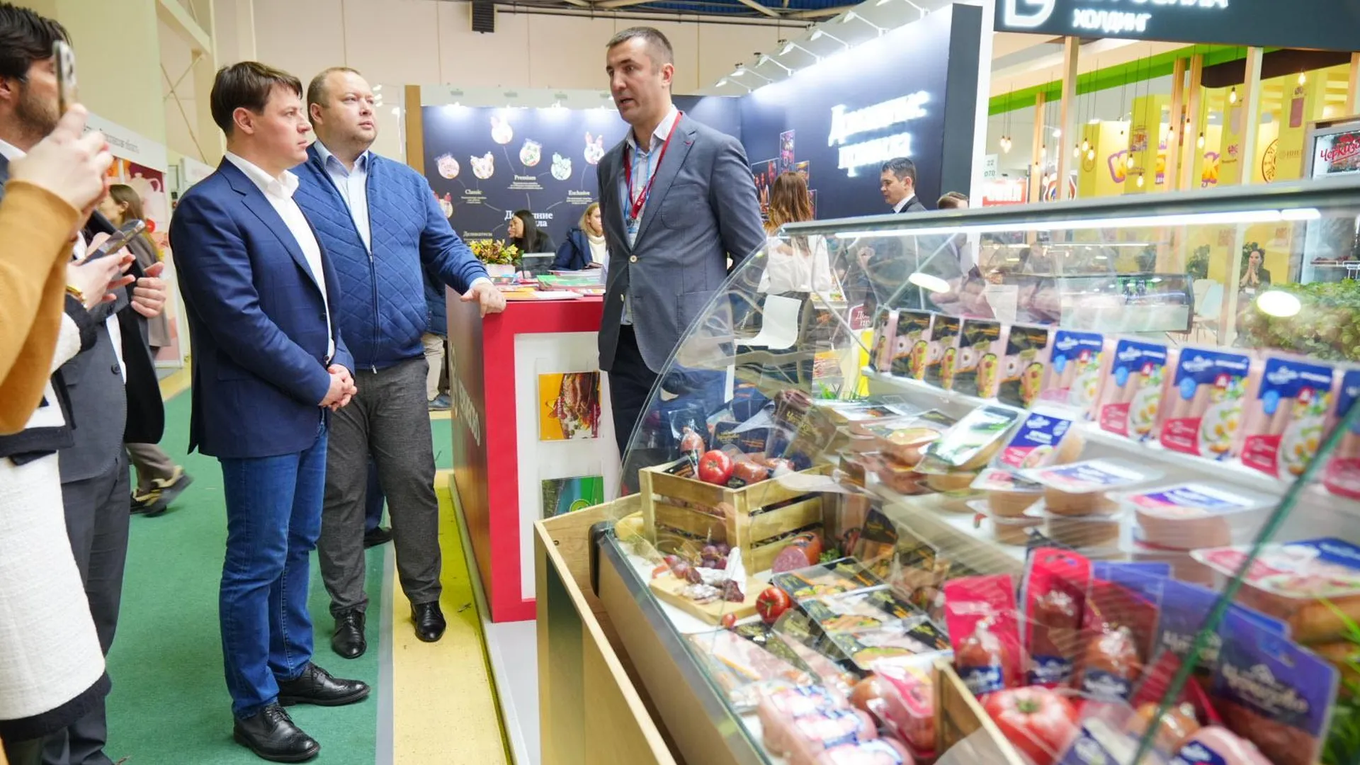 Более 180 производителей Подмосковья приняли участие в международной продовольственной выставке