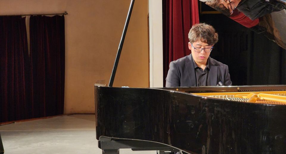 Пианист из Китая выступил перед зрителями Пушкино на вечере фортепианной музыки