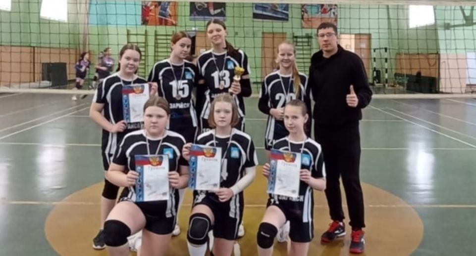 Зарайские волейболистки завоевали «бронзу» на турнире в Луховицах