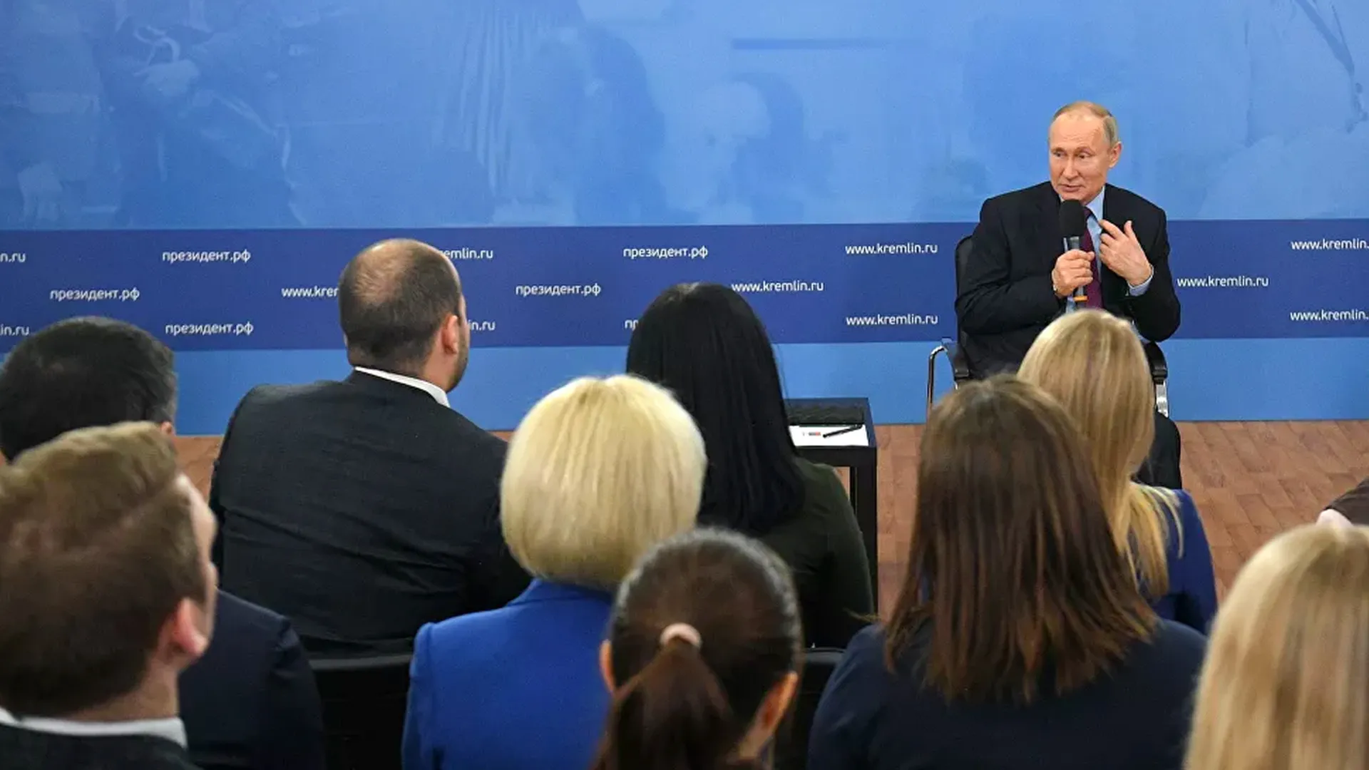 Путин заявил, что уволенный глава Чувашии не уважал людей