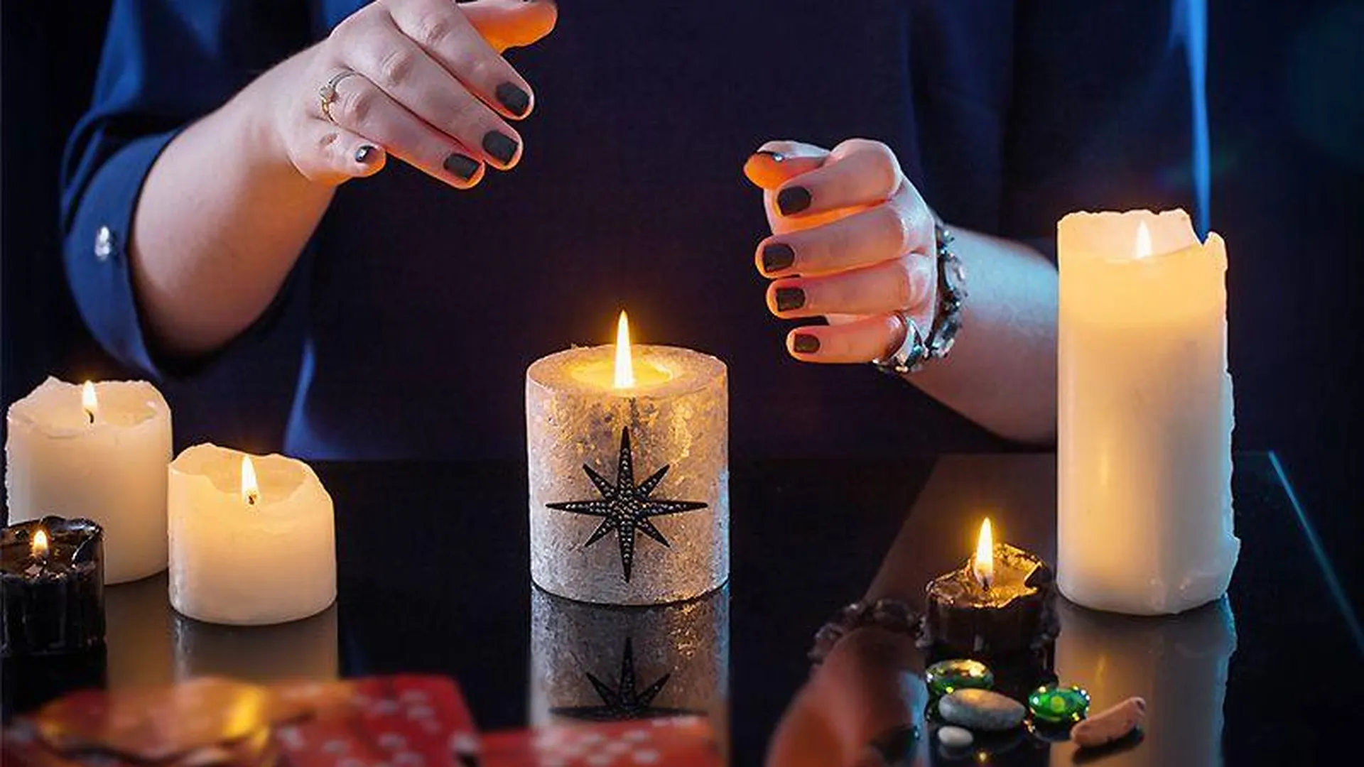 Свечи навести. Магические свечи. Ритуалы со свечами. Магический ритуал. Магия ритуалы.