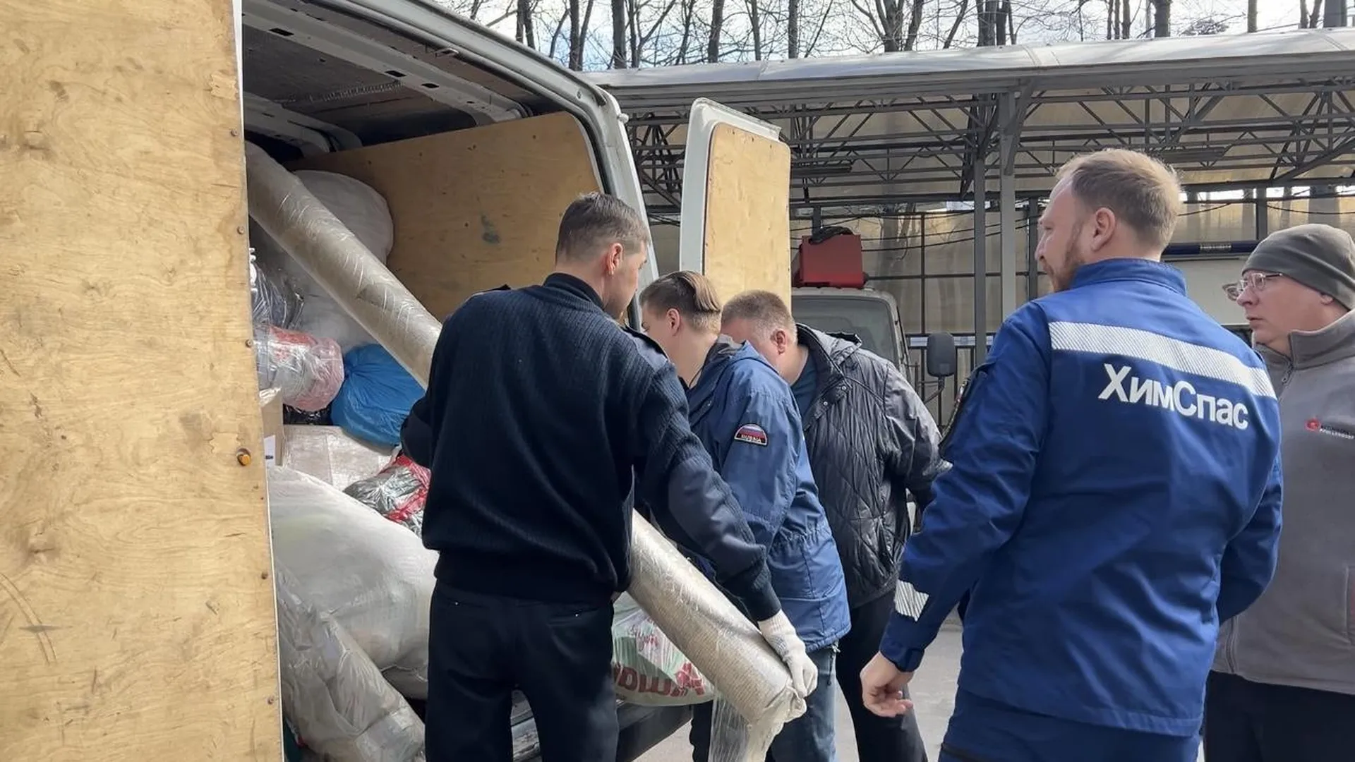 Еще 10 тонн гуманитарной помощи отправили из Химок в зону СВО