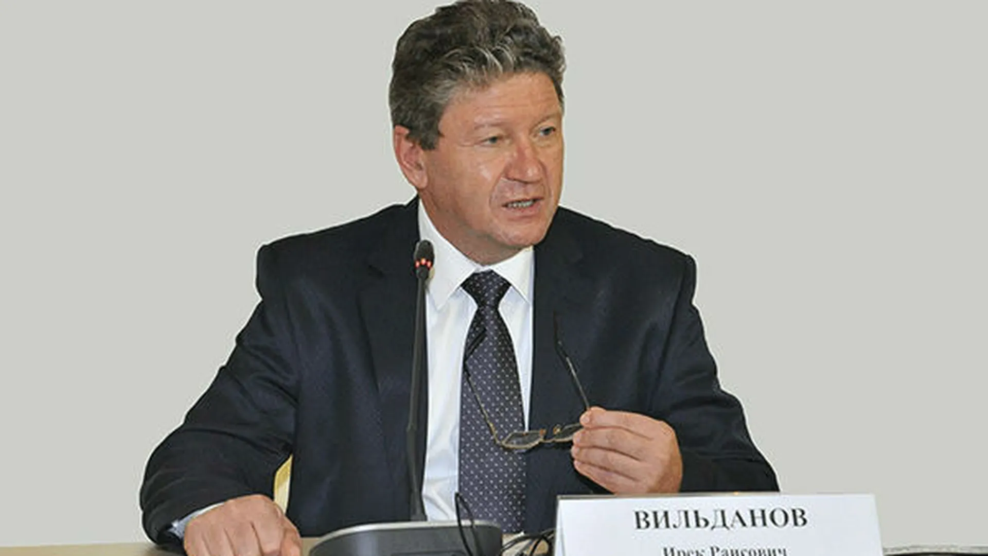 Вильданов призвал жителей Барвихи проголосовать 24 апреля
