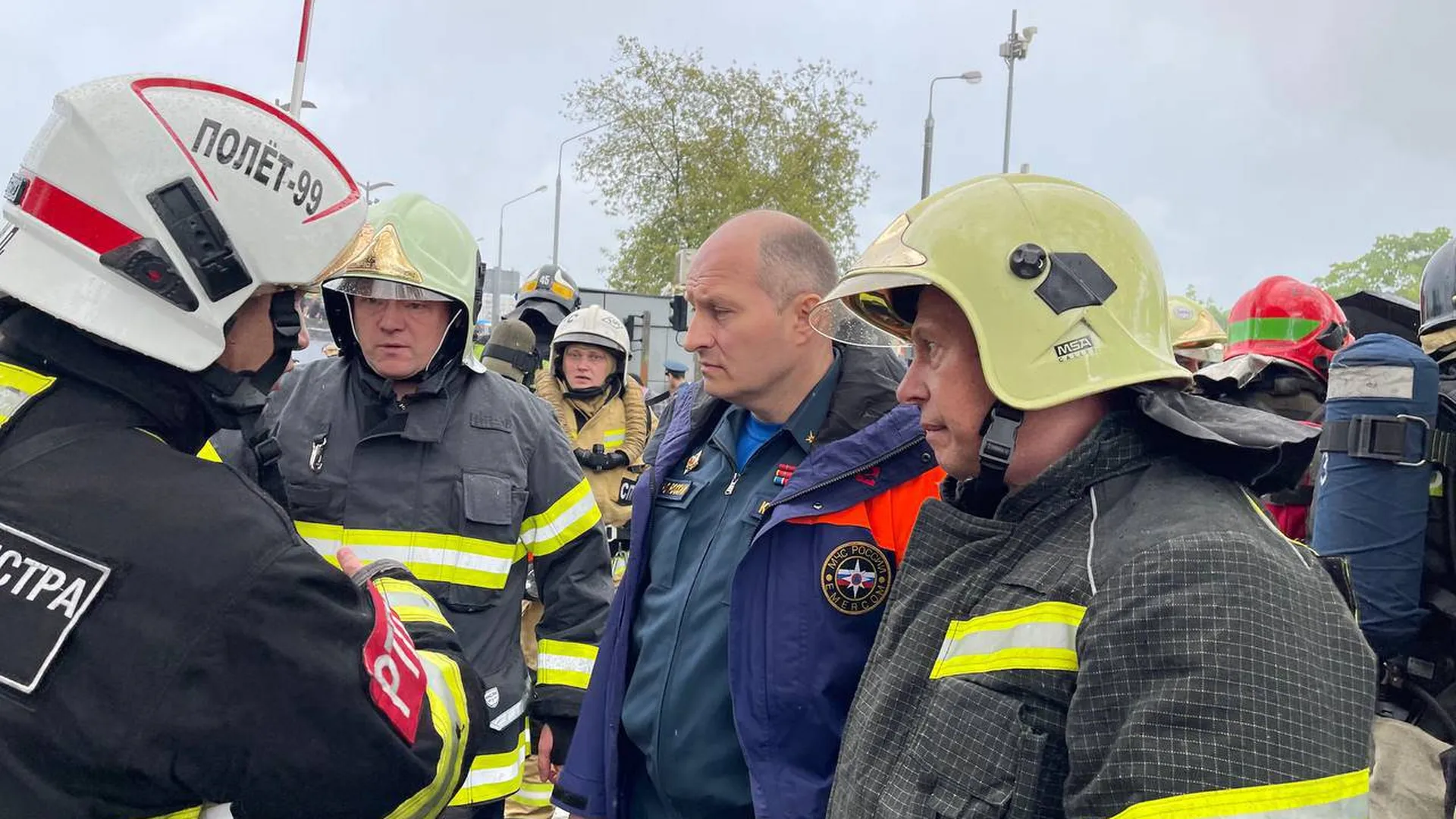 Глава МЧС Куренков прибыл на место пожара в БЦ «Гранд Сетунь Плаза» в Москве