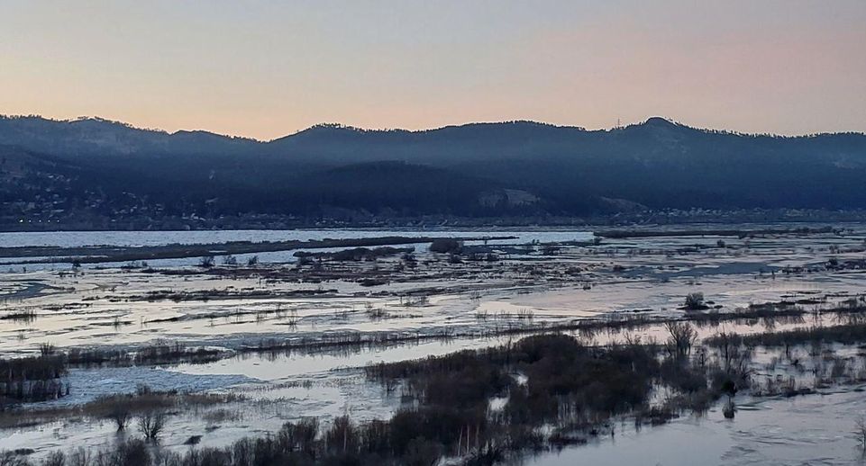Губернатор Цыденов: паводок добрался до Бурятии, затопило 11 жилых домов