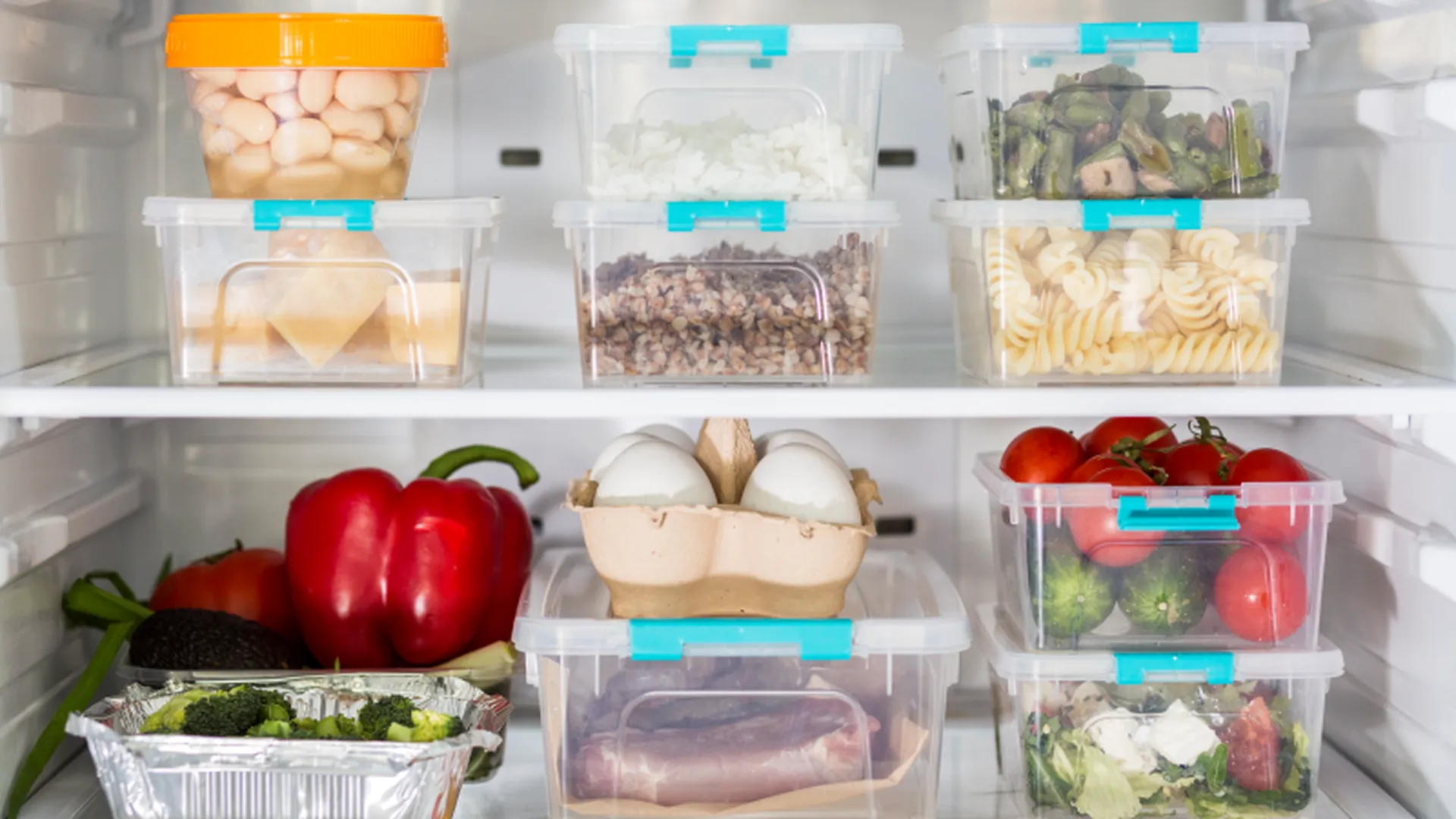 Клининг-эксперт рассказала, как легко навести порядок в холодильнике