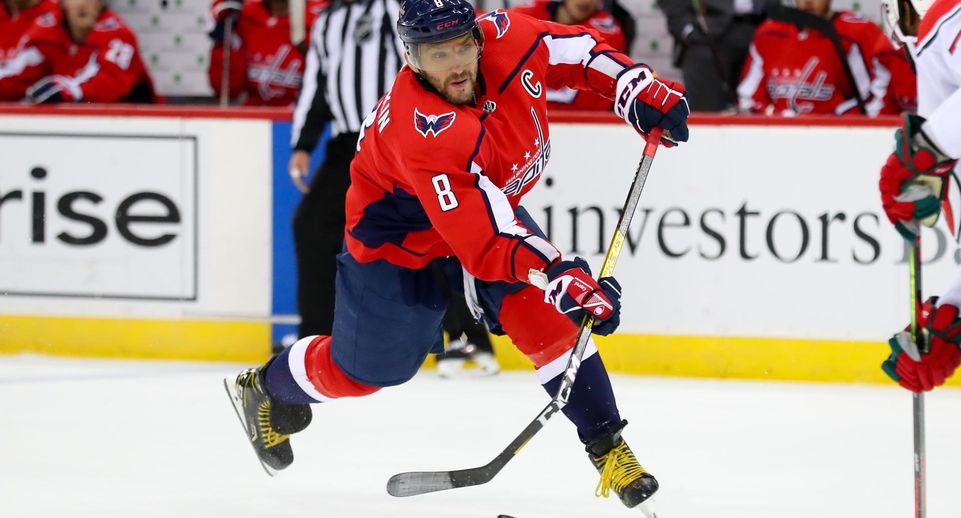 Россиянин Овечкин занял 14-е место в списке лучших бомбардиров в истории НХЛ