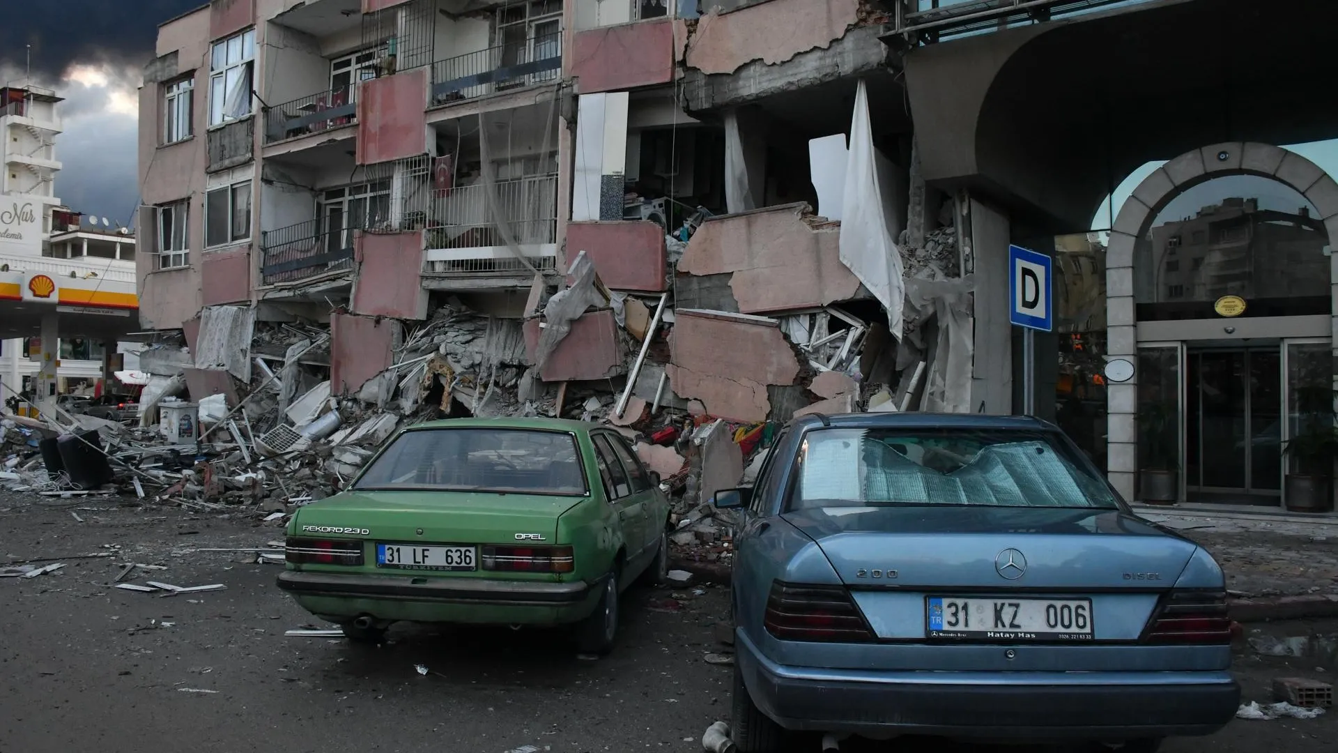 Сейсмолог предрек Турции голод и эпидемии из-за землетрясений