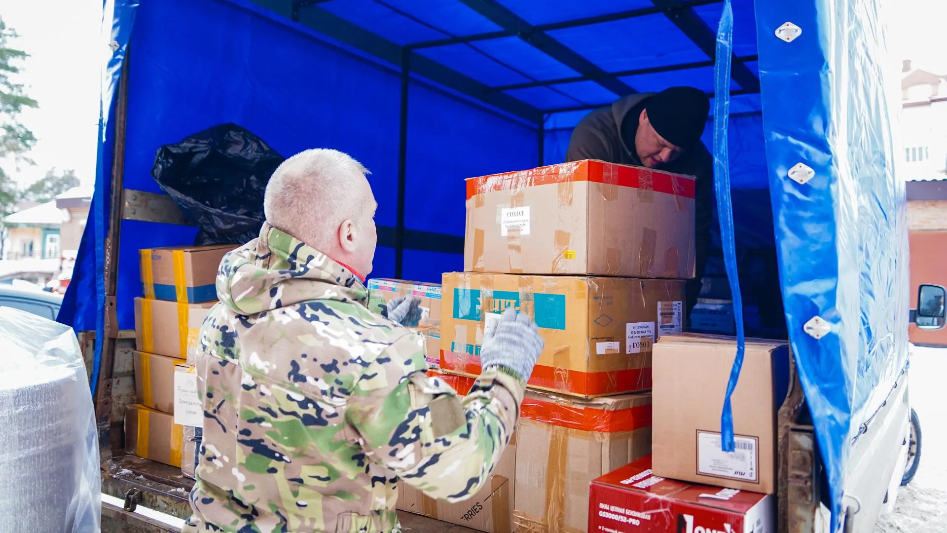 Жители Большой Шатуры передали 16-й гуманитарный конвой для военных СВО