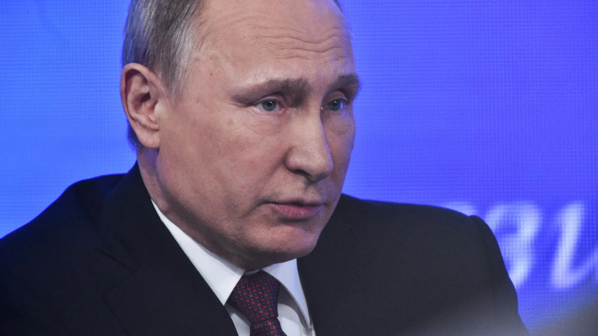 Владимир Путин поручил снизить долговую нагрузку российских регионов