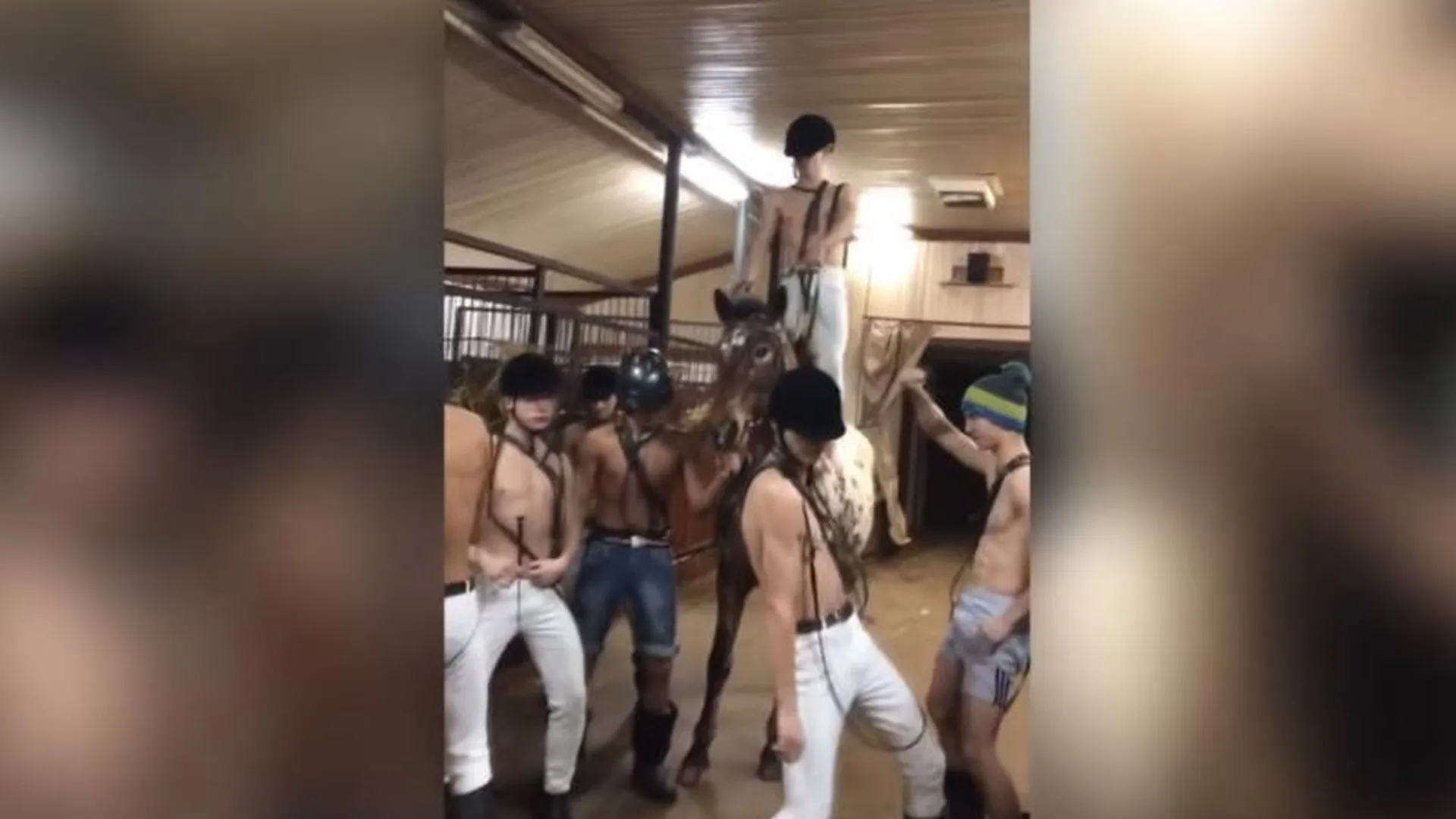 Видео с танцем под Satisfaction можайских конников взорвало Интернет