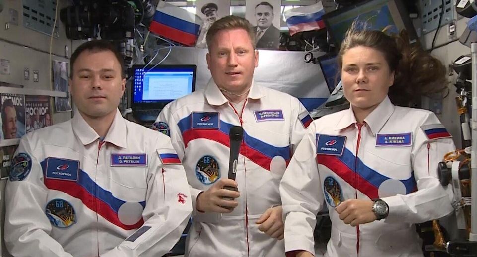 Путин указом присвоил космонавтам Петелину и Федяеву звания Героев России