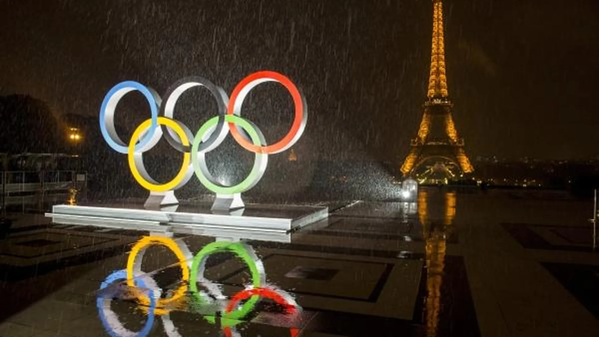 Олимпийские кольца в Париже