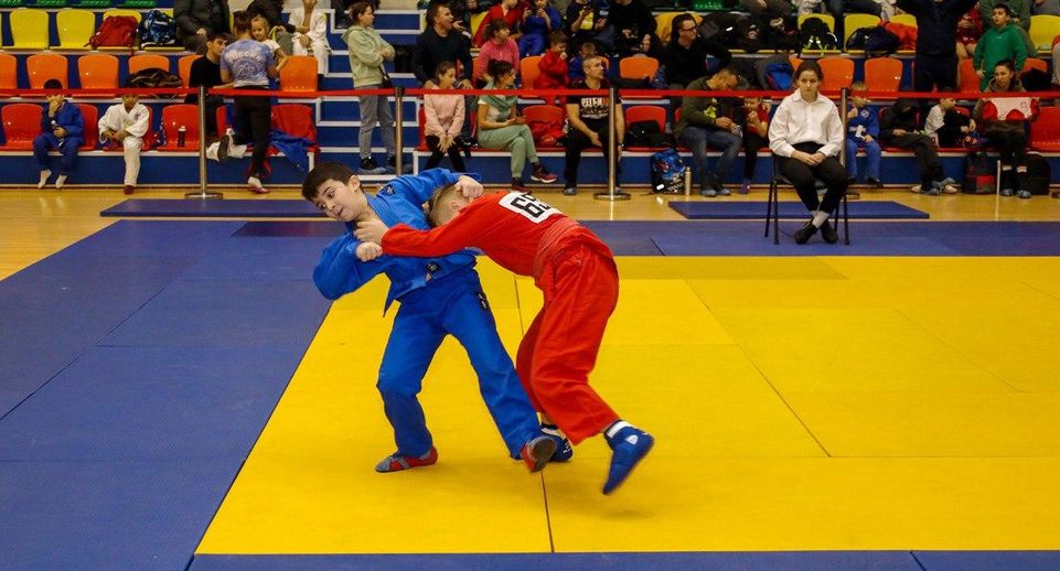 Воспитанники ЦДЮС завоевали 19 золотых медалей на турнире по универсальному бою в Мытищах