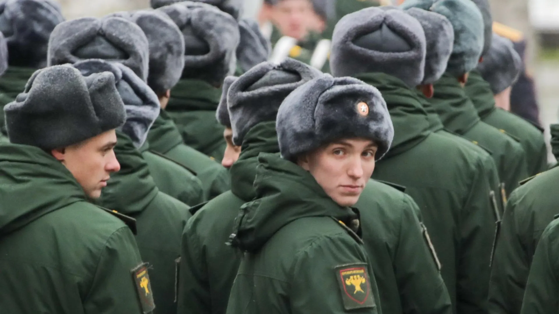 Собянин поздравил ветеранов, военных и участников СВО с 23 Февраля