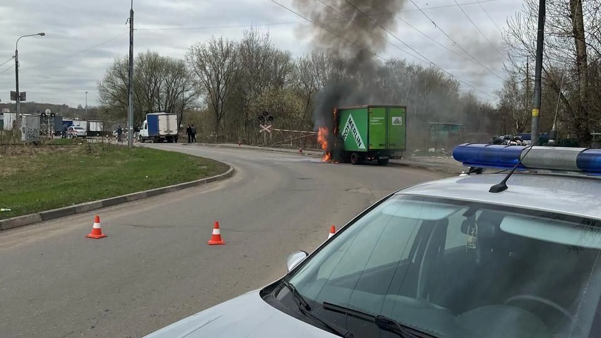 Росгвардейцы помогли потушить загоревшийся автомобиль в Люберцах