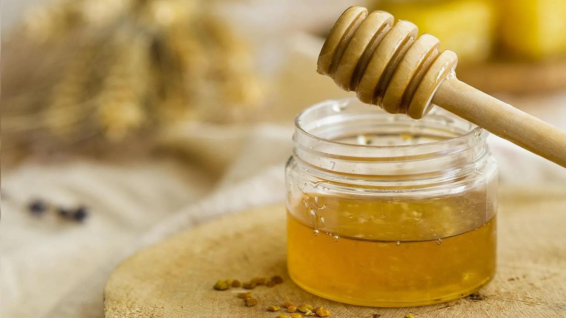Влага, свет и упаковка: из-за каких ошибок в хранении быстро портится даже качественный мед