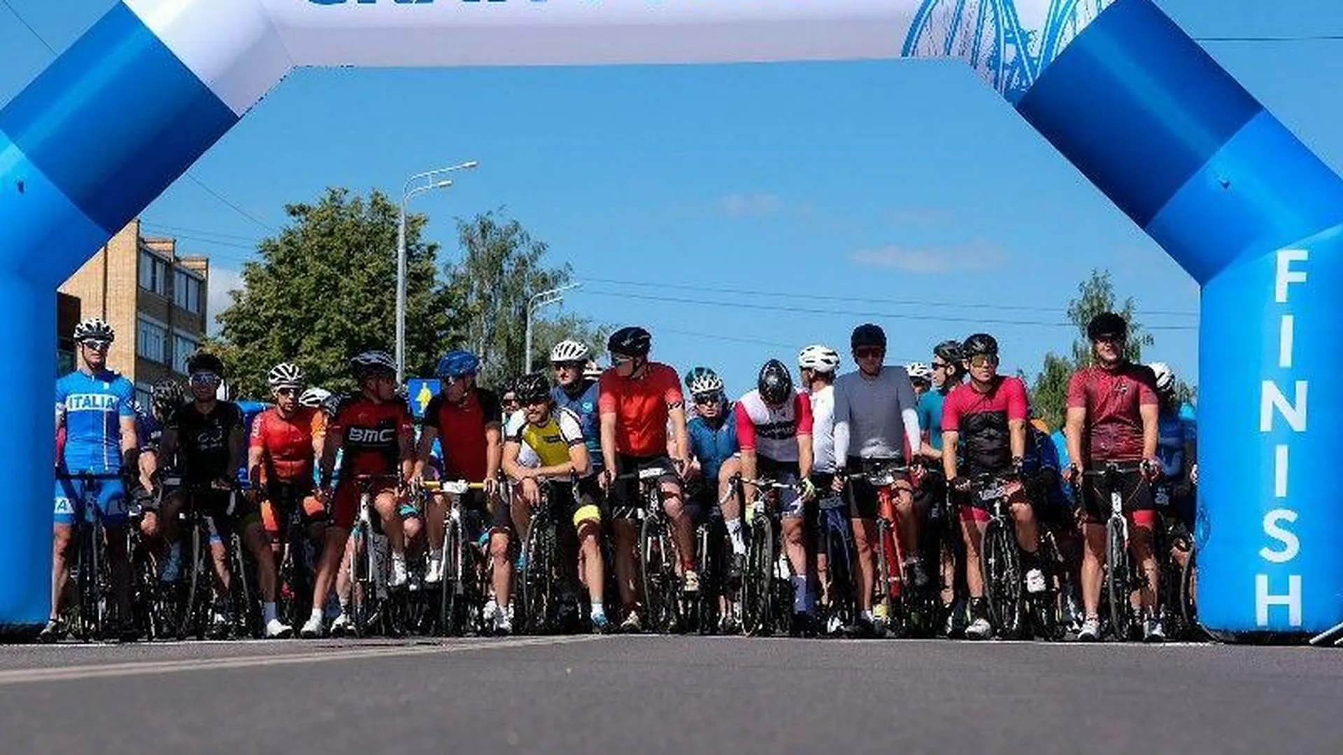 Более 1 тысячи человек приняли участие в велозаезде Gran Fondo в Лотошино