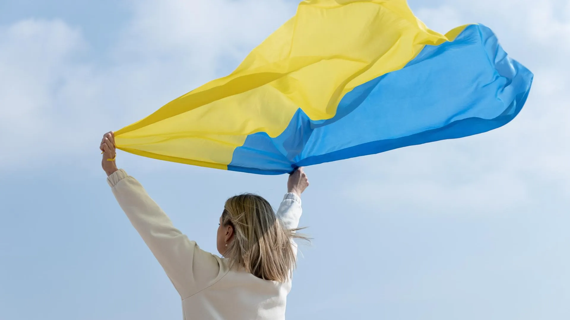 Более 70% опрошенных украинцев выступили за переговоры с Россией