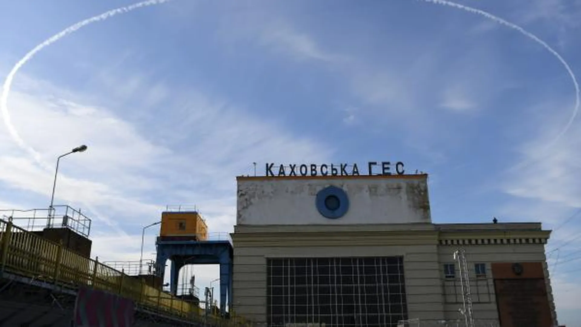 Фейк: российские силы уничтожили Каховскую ГЭС с помощью ПТУР