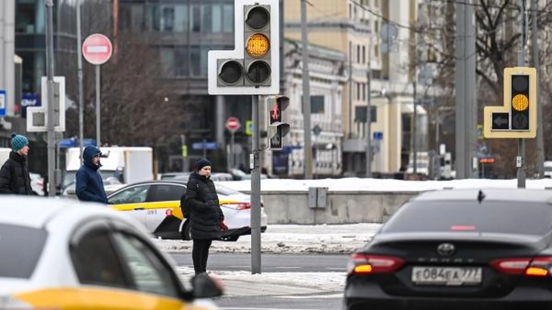 Светофоры с новой функцией для пешеходов начали тестировать в Москве