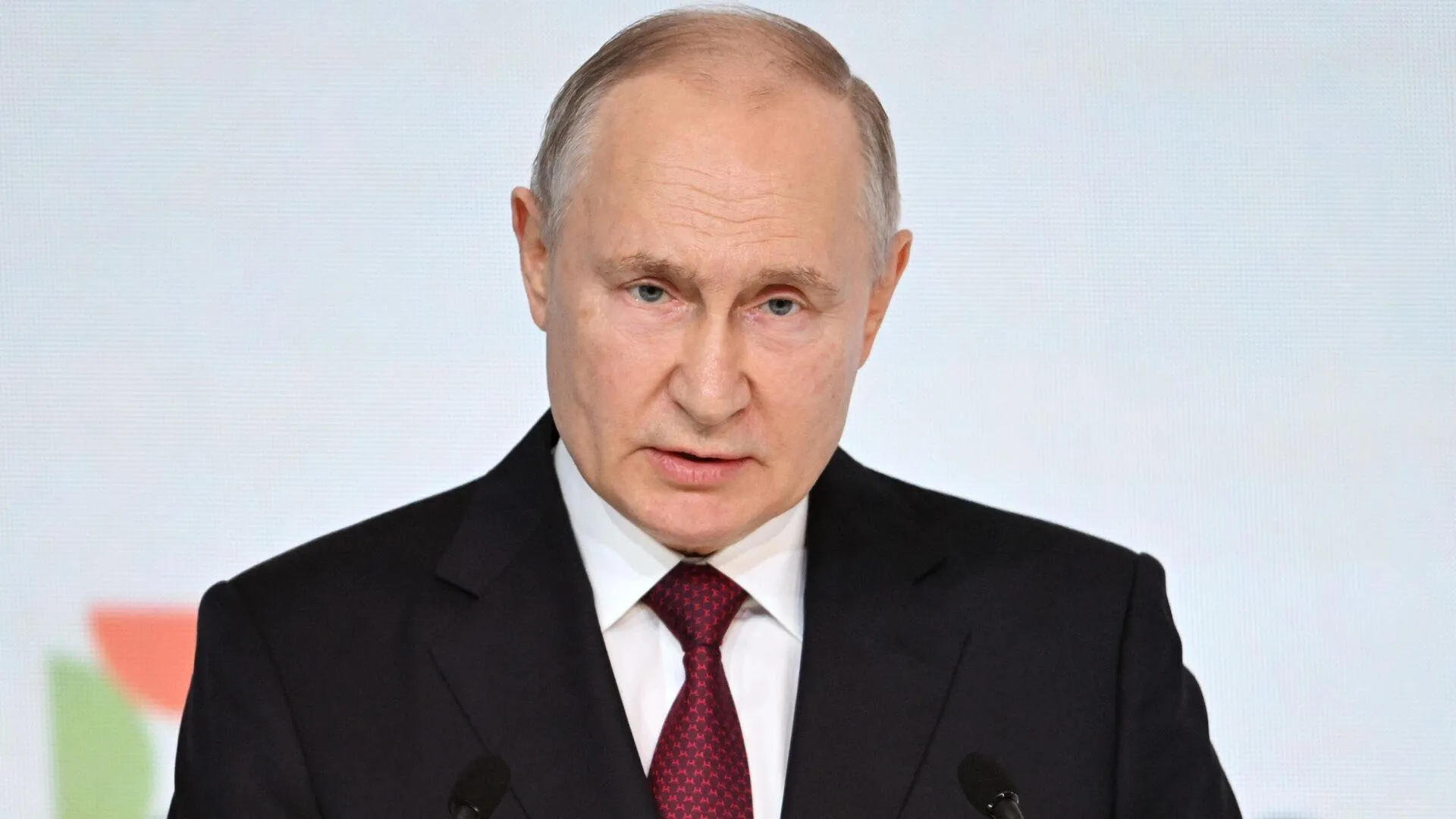 Путин указал на готовность России выполнять Минские соглашения