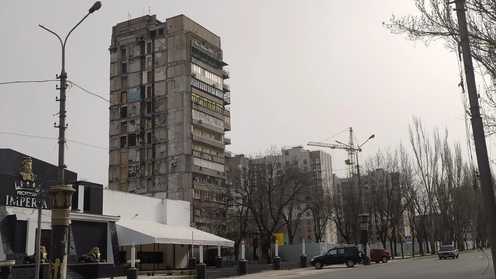Четыре дня в Мариуполе. Как государство Украина сожрало жизни нескольких поколений