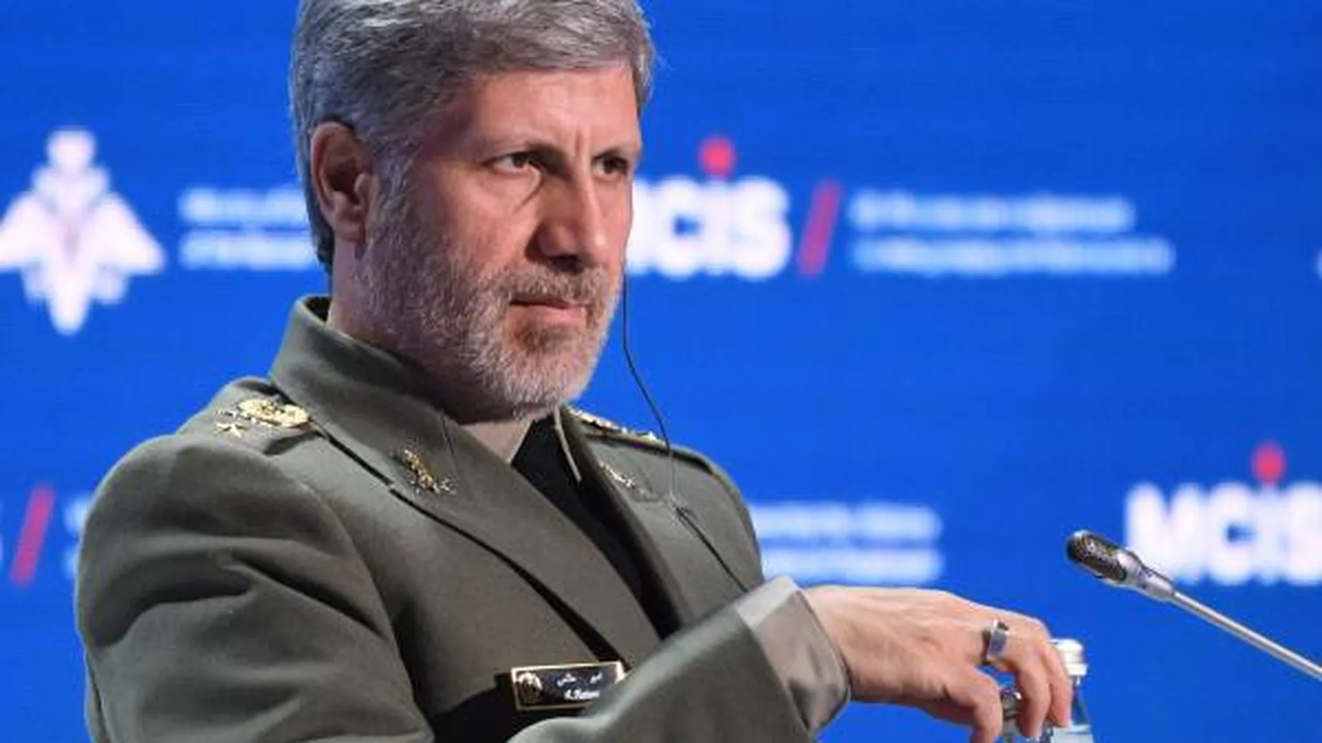 Министр обороны Ирана пообещал ответить на убийство физика-ядерщика