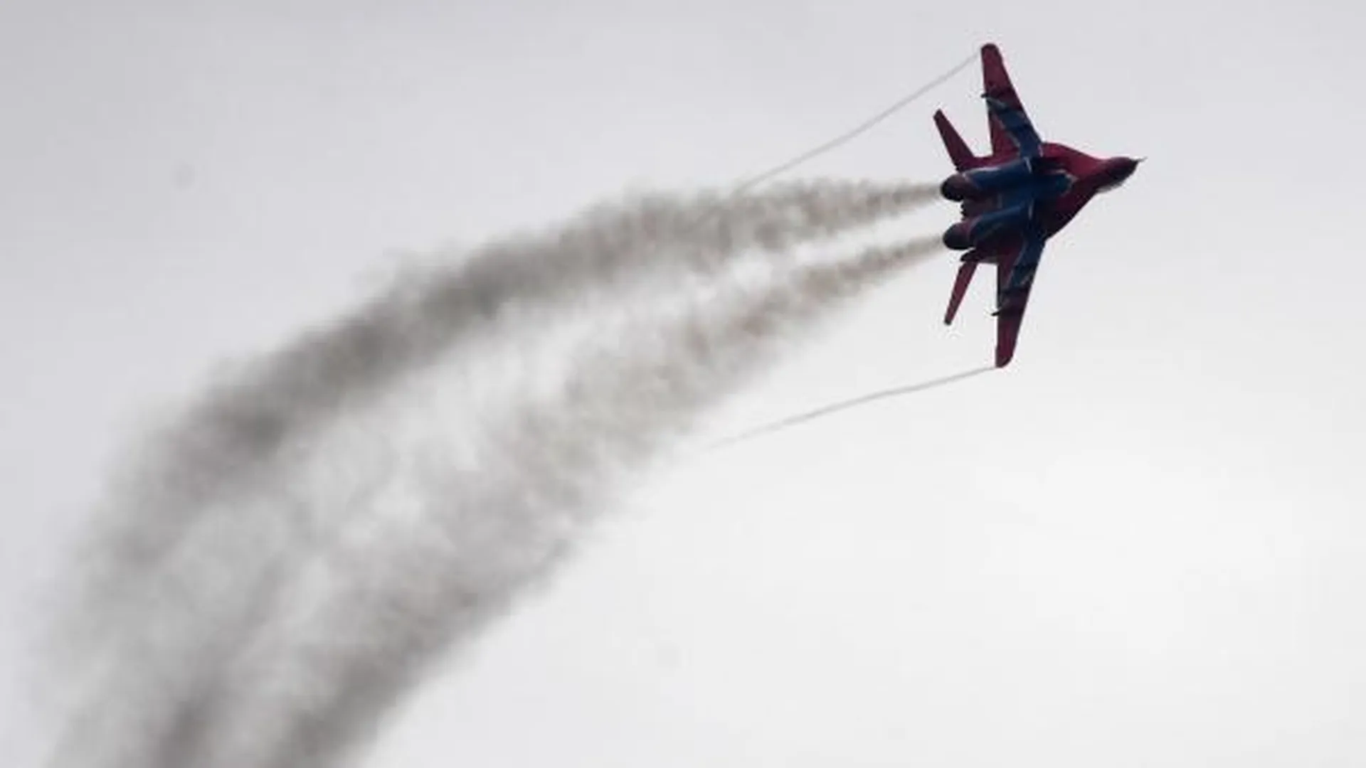 Уничтожение украинского самолета МиГ-29 попало на видео