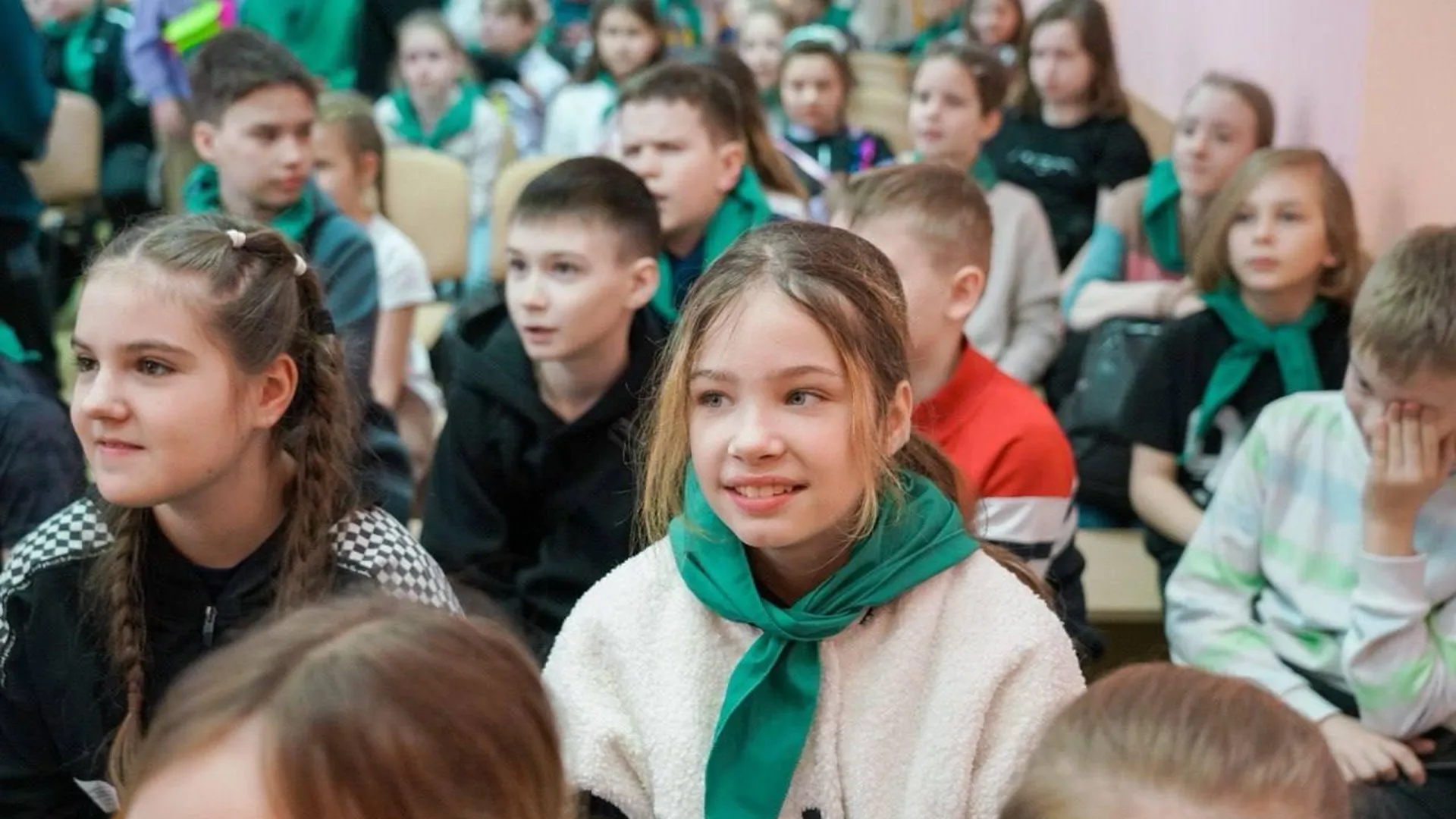Подмосковные студенты организовали досуг детям из Белгорода