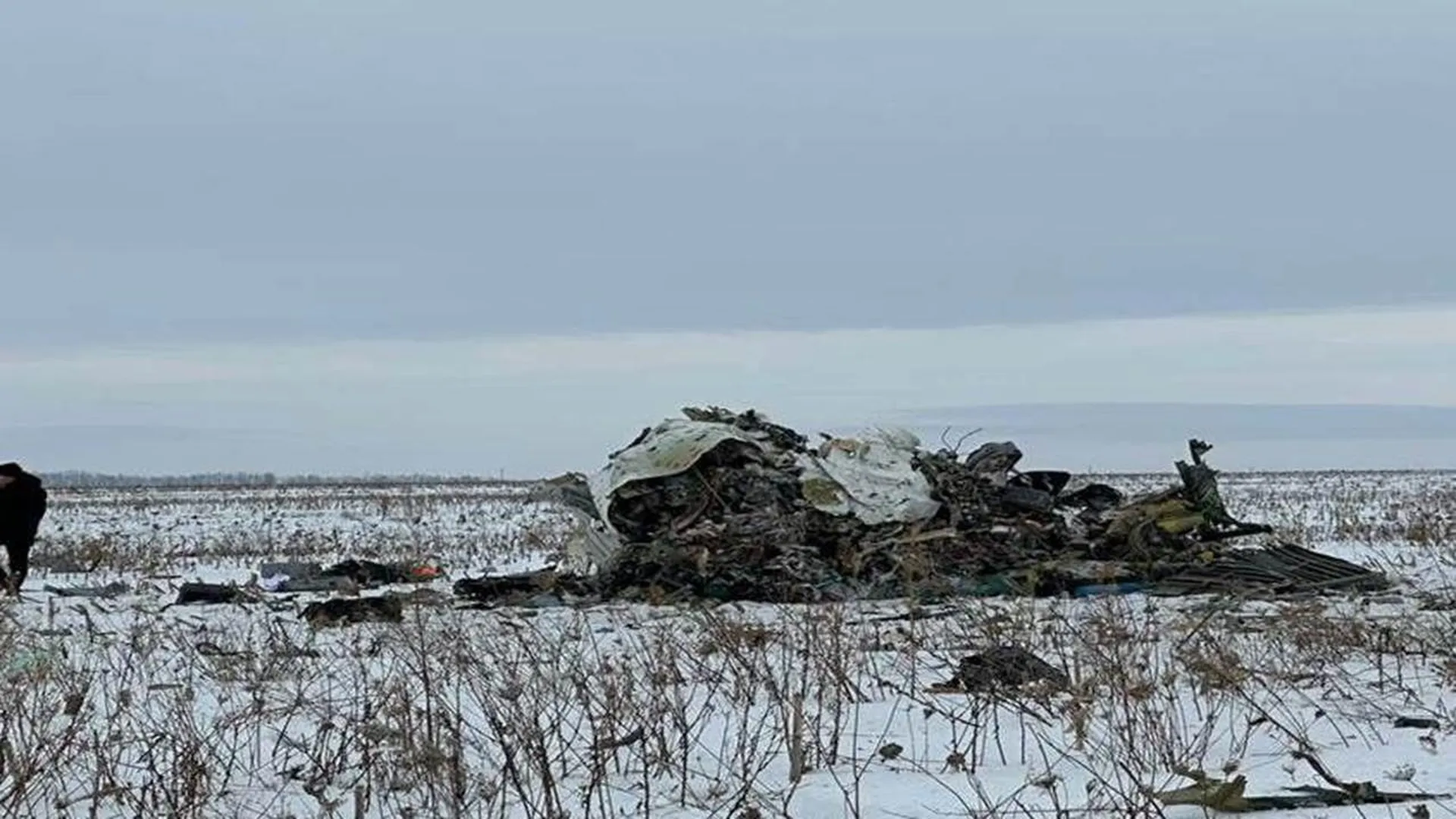 «Это четкий сигнал»: военный эксперт объяснил, зачем ВСУ сбили под Белгородом самолет с украинскими пленными