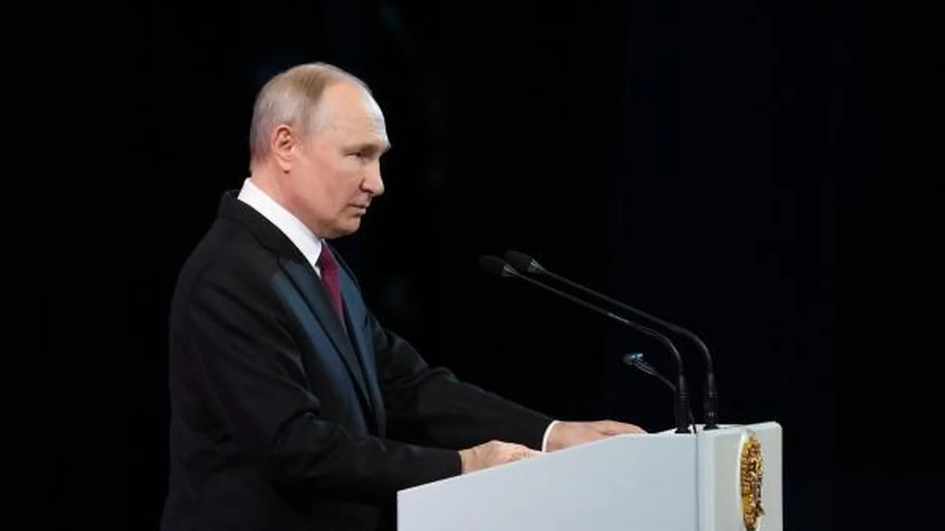 Путин поздравил военных группировки войск «Днепр» с Пасхой