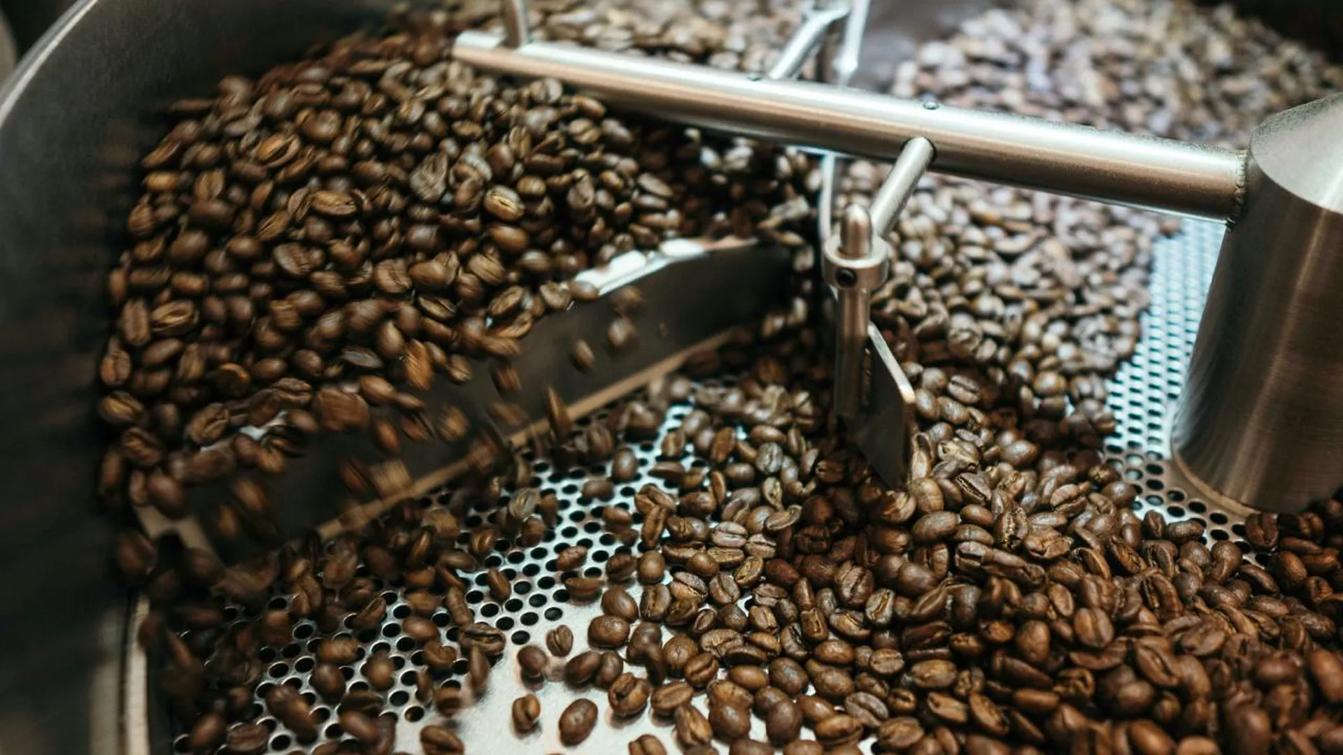 В прошлом году в Подмосковье произвели более 16 тысяч тонн жареного кофе и кофе без кофеина