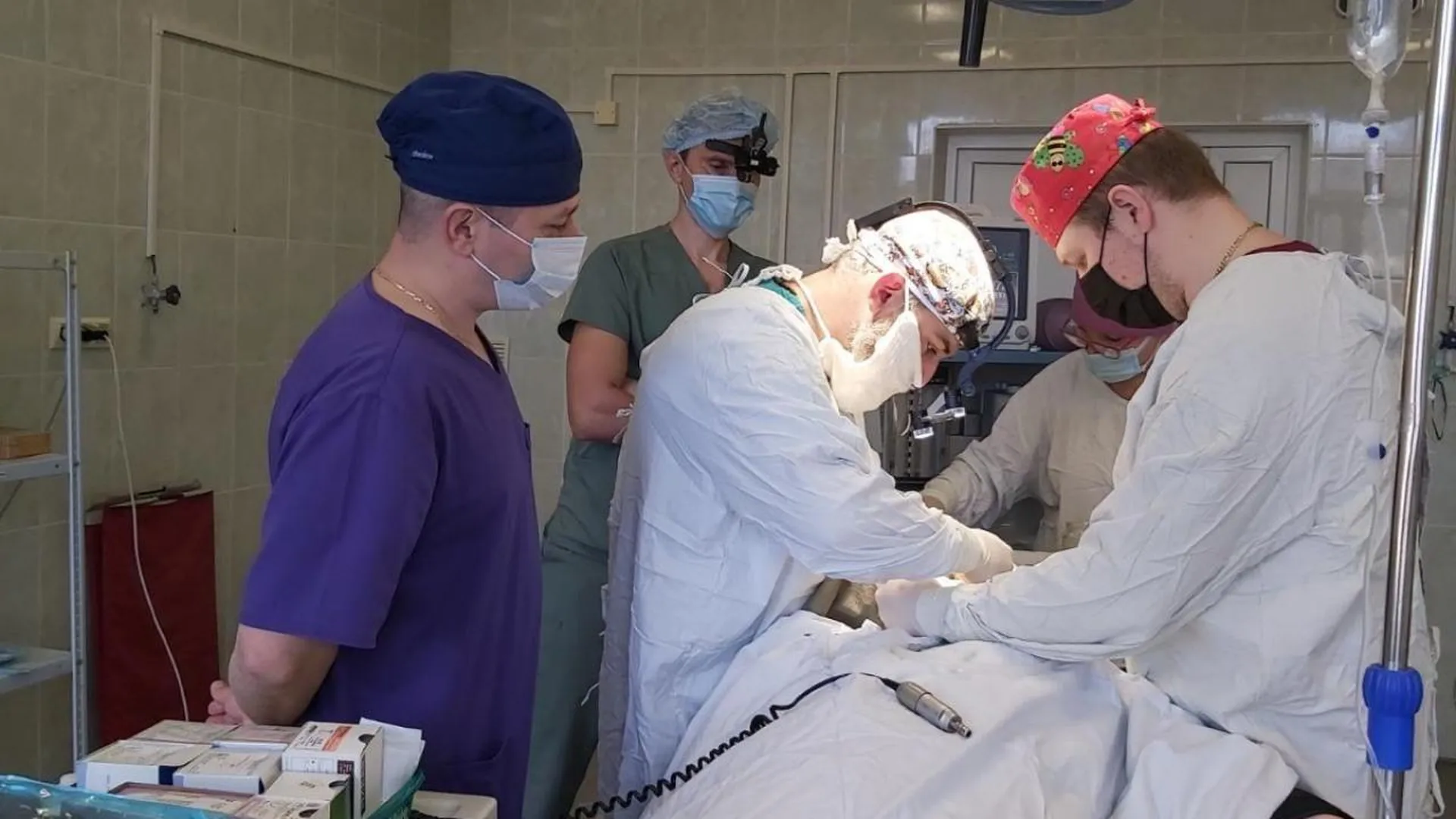 Хирурги в Жуковском провели сложнейшую операцию женщине со сломанной челюстью и смещенным глазом