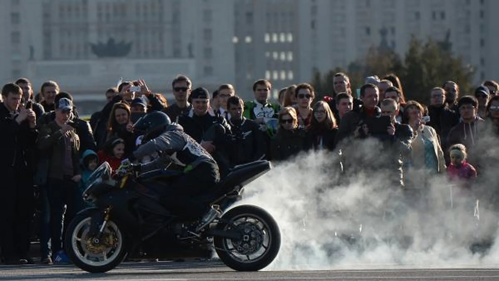 День мотоциклиста в Серпухове отметят концертом и фейерверком