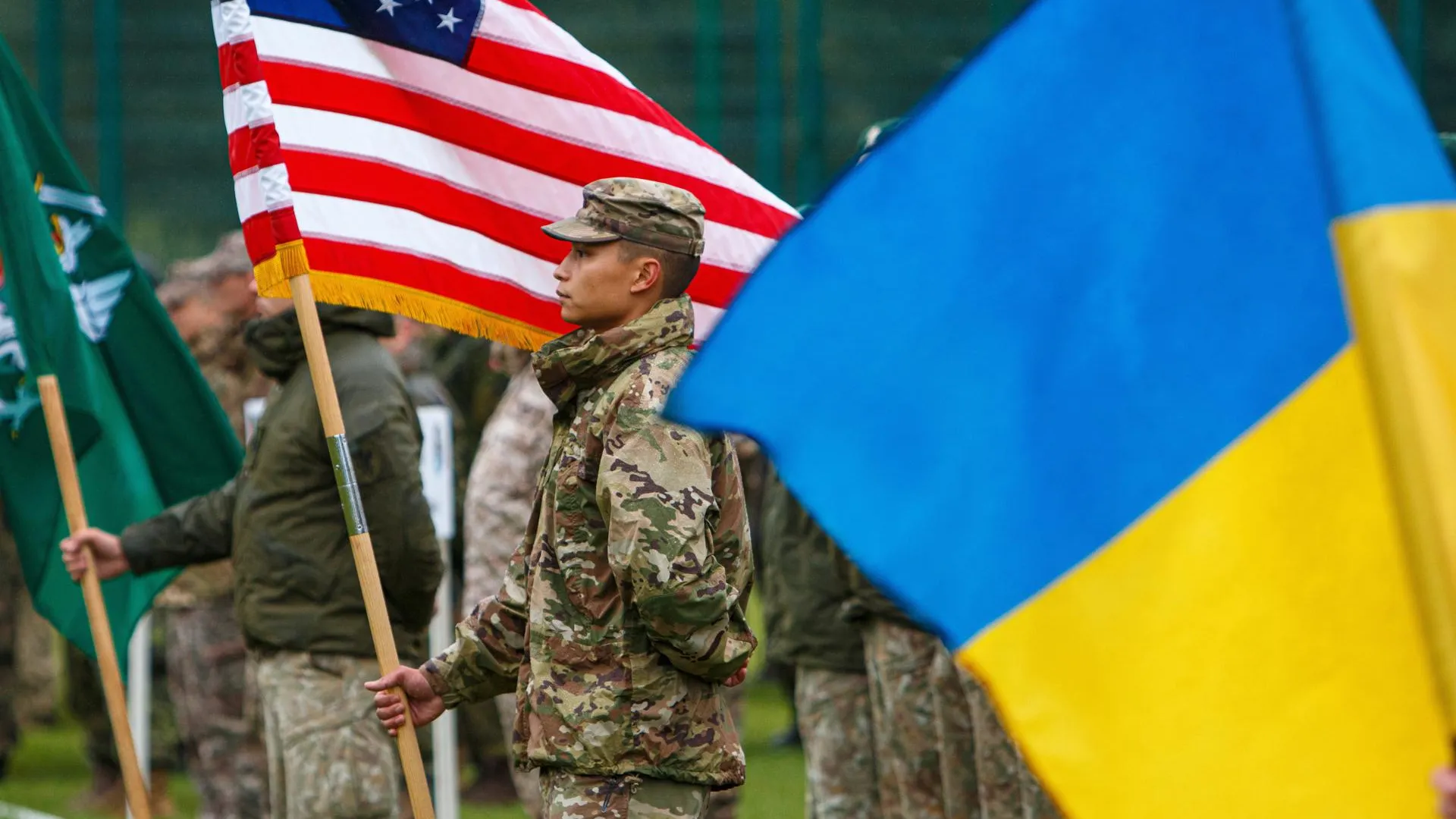 Войска нато на украине последние новости. США Украина. Войска НАТО на Украине. США НАТО Украина.