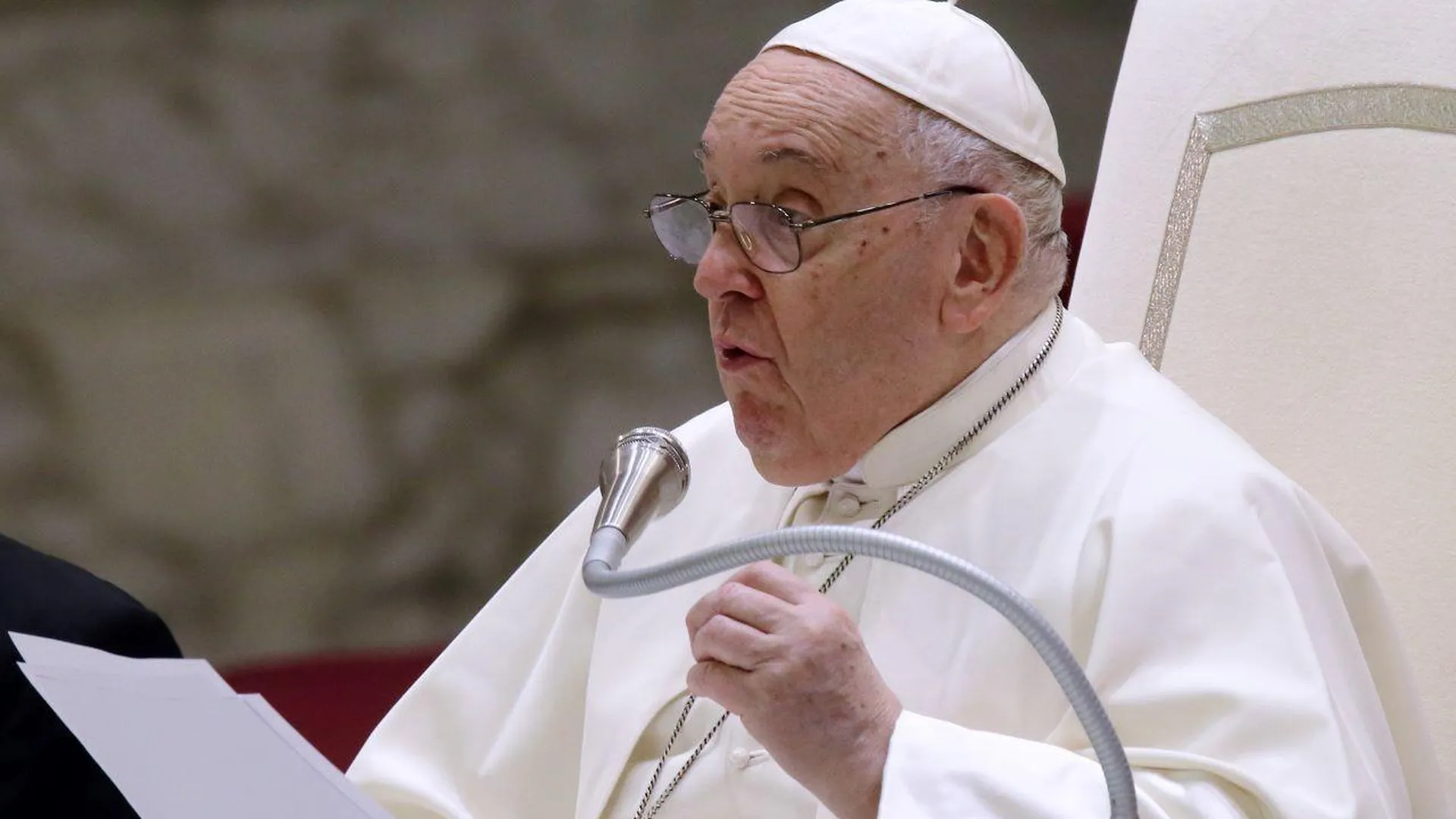 Папа римский назвал терроризмом действия Израиля в Газе