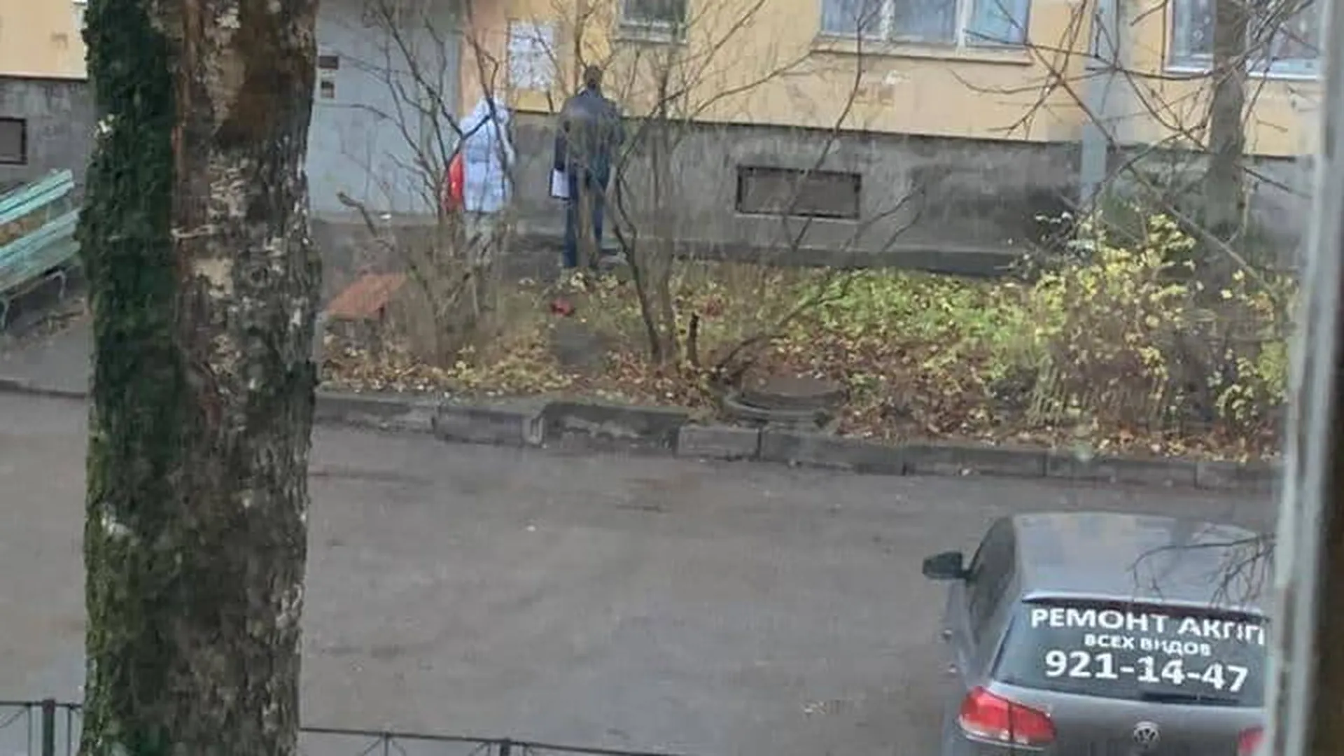 Появились кадры переговоров с захватчиком заложников в Петербурге