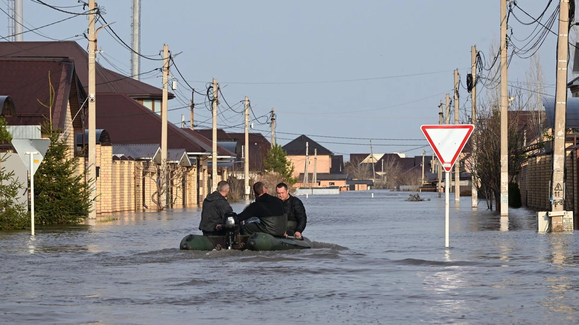 Стало известно, сколько жителей Оренбургской области получили выплаты в связи с паводком